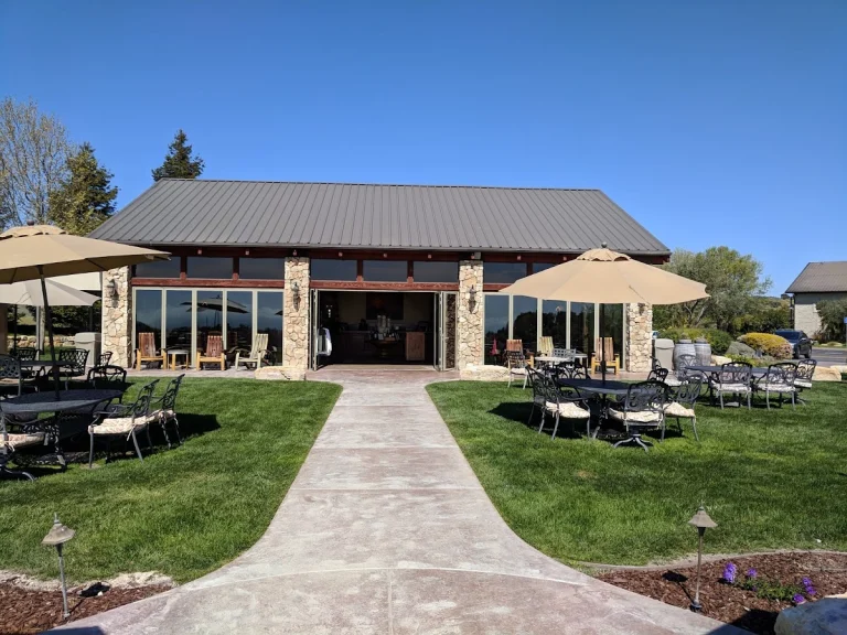 Calcareous Vineyard, Paso Robles