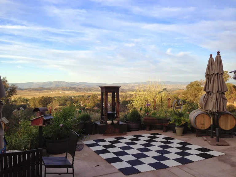 Eagles Nest Winery, Ramona