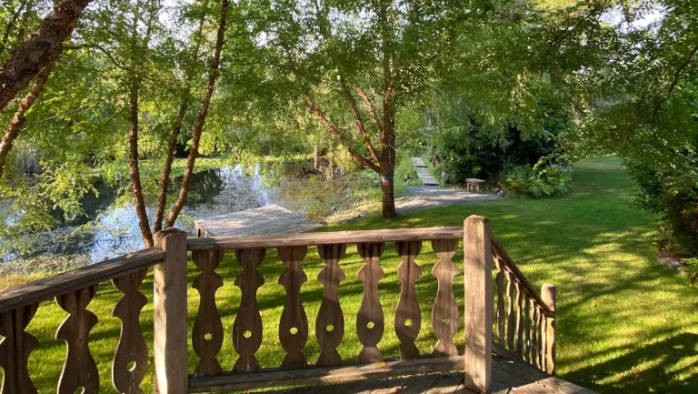 Fieldbrook Winery, a dog-friendly winery in Mckinleyville, California