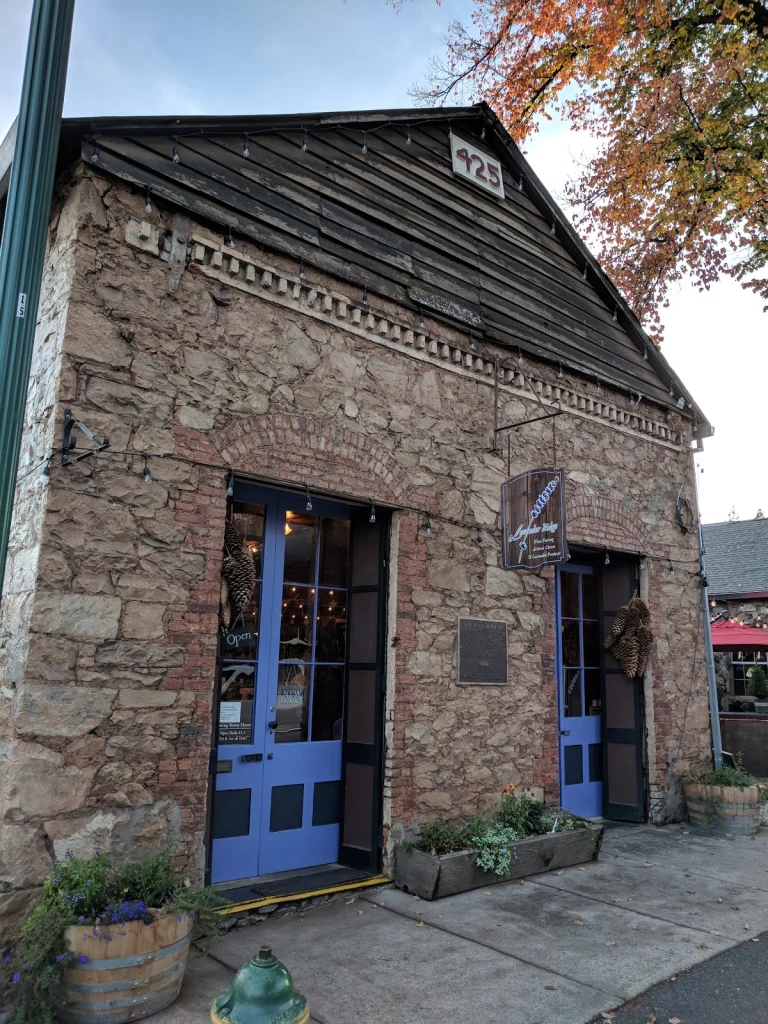 Lavender Ridge Vineyard, Murphys