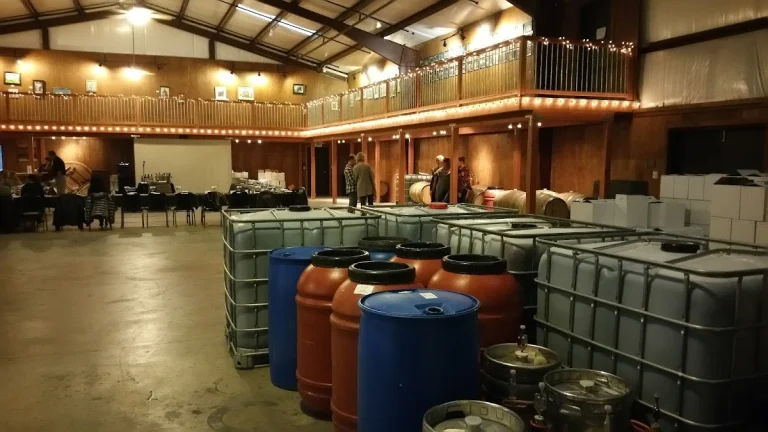 Rock Hill Winery, a dog-friendly winery in Loomis, California