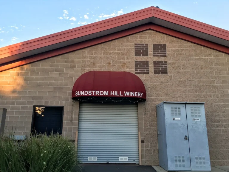 Sundstrom Hill Winery, Davis