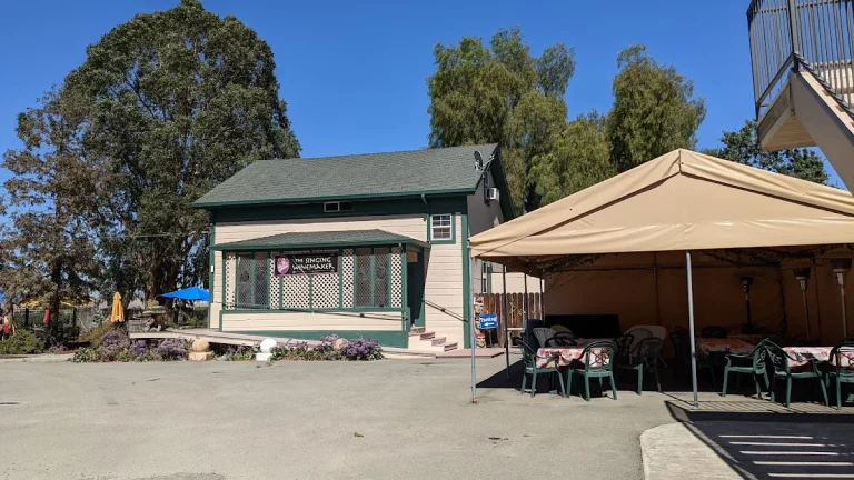 The Singing Wine Maker, Livermore