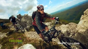 Dog-friendy Tuolumne County (video)