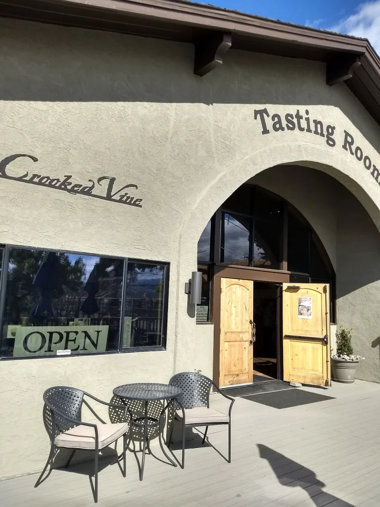 Crooked Vine and Stony Ridge, a dog-friendly winery in Livermore, California