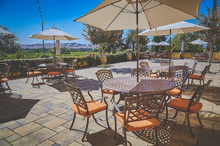 Las Positas Winery, a dog-friendly winery in Livermore, California