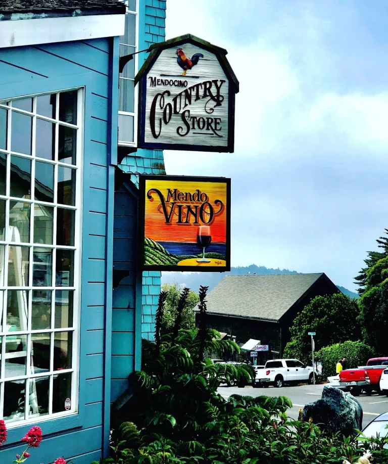 MendoVino, a dog-friendly bar in Mendocino, California